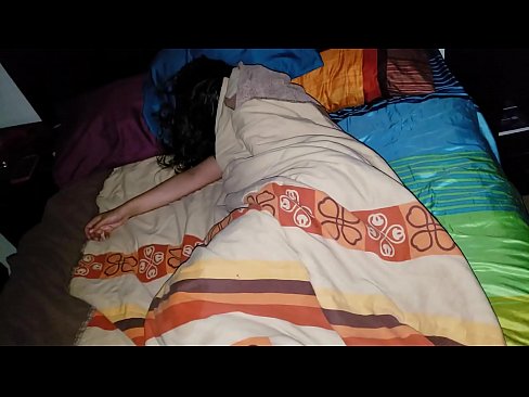❤️ Stepson berating indung suku ngora na bari manehna saré. ️ seks super di urang ☑